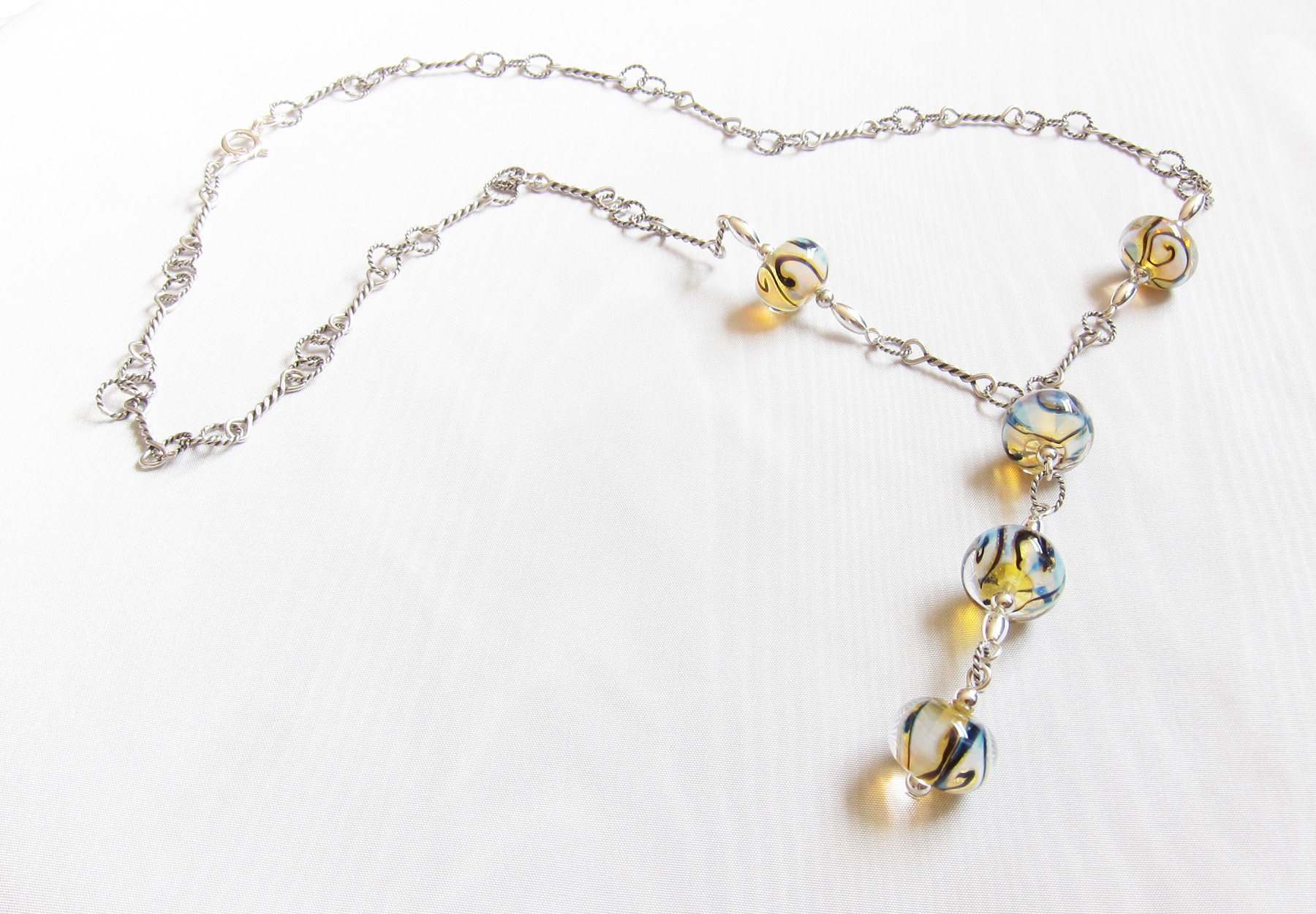 Light Aura Yellow Black Swirled Five Bead Drop Chain Necklace