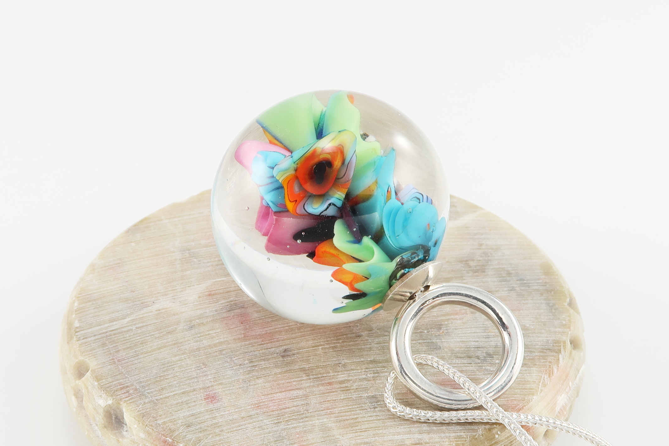 Marble Pendant: Pink Rosette and Ribbons - Image 5