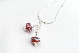 7108 Ruby Metallic Swirl Silver Chain Necklace