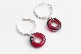 7261A Red Donut Metallic Overlay Hoop Earrings