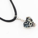 Metallic Swirl Black Gold Heart Pendant - Image 3